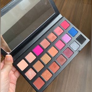 Sippin Pretty palette.